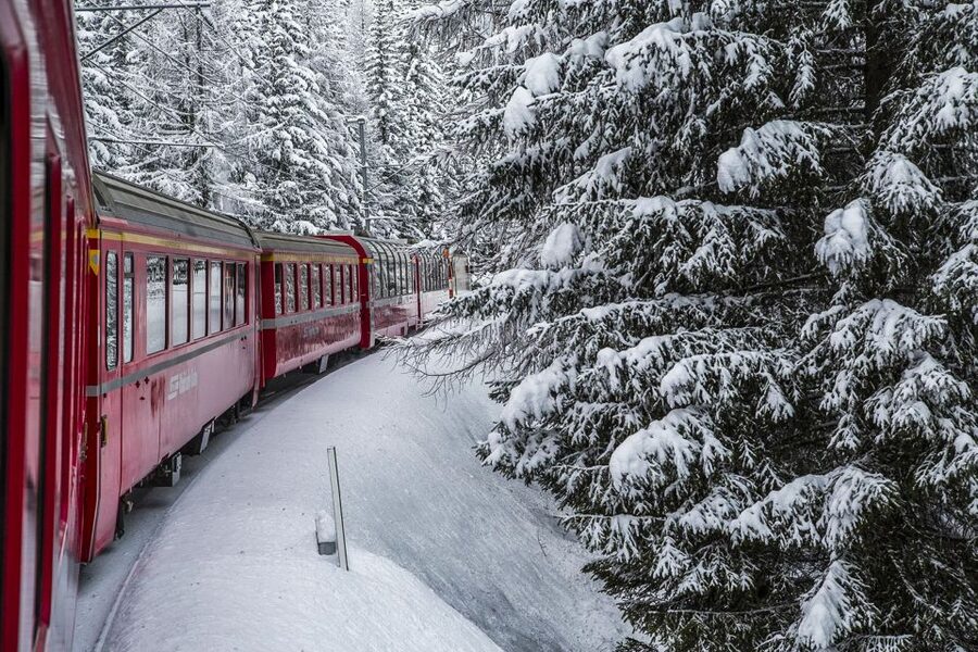 From Milan: Lake Como Cruise, St. Moritz & Bernina Red Train - Crossing the Maloja Pass