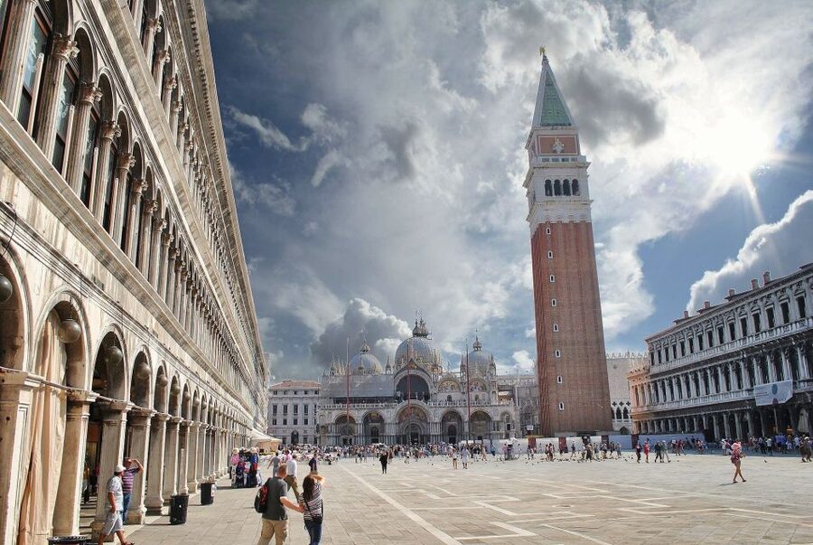 From Milan: Venice and Verona Full-Day Tour by Train - Saint Mark’s Square and the Bridge of Sighs