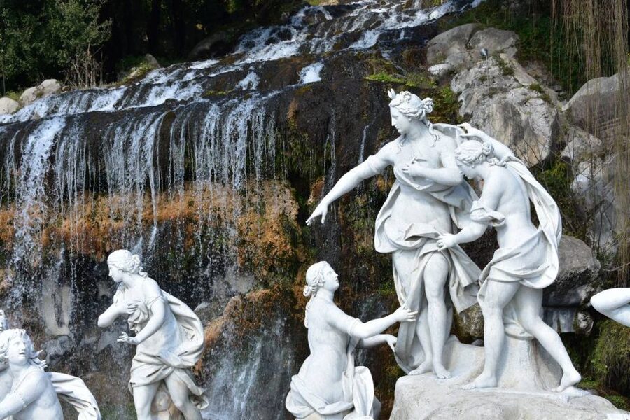 From Naples: Caserta Palace Ticket and Train with Audioguide - Using the smartphone audio guide