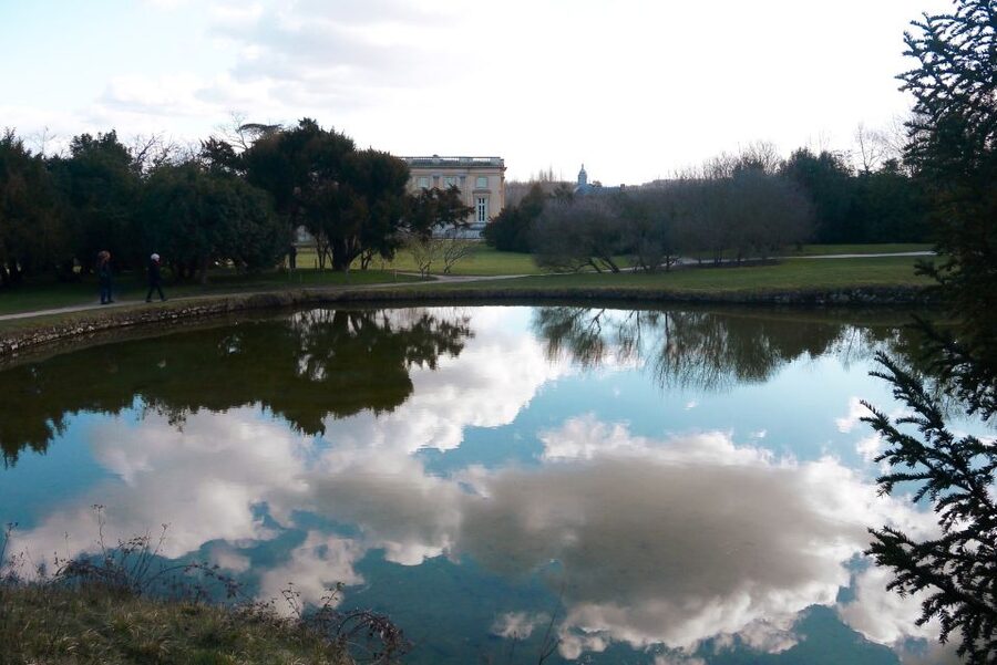 From Paris: Versailles Full-Day Trip by Train - Taking a break for lunch