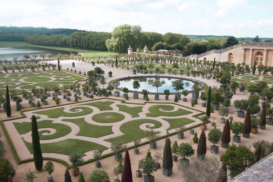 From Paris: Versailles Full-Day Trip by Train - Getting from central Paris to Versailles by train