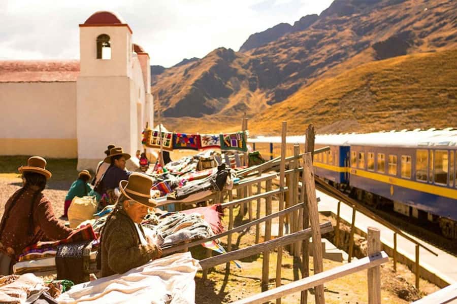 From Puno: Travel to Cusco in Titicaca Train All Inclusive - Booking advice for a $499 experience