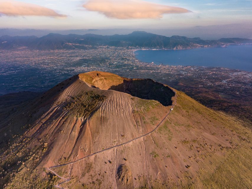 From Sorrento: Pompeii and Vesuvius Tour by Express Train - Who will get the most from this day?