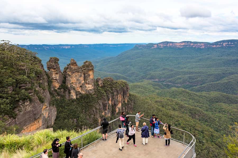 From Sydney: Blue Mountains, Scenic Railway, & Sydney Zoo - Sydney Zoo: kangaroos and culture before the mountains