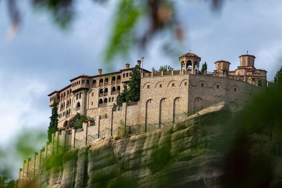 From Thessaloniki: Train Trip to Meteora & Monastery Tour - What the $107 price really covers