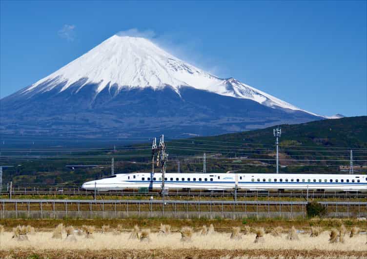 From Tokyo: Mt. Fuji & Hakone Tour w/ Return by Bullet Train - The coach ride from Shinjuku to Fuji