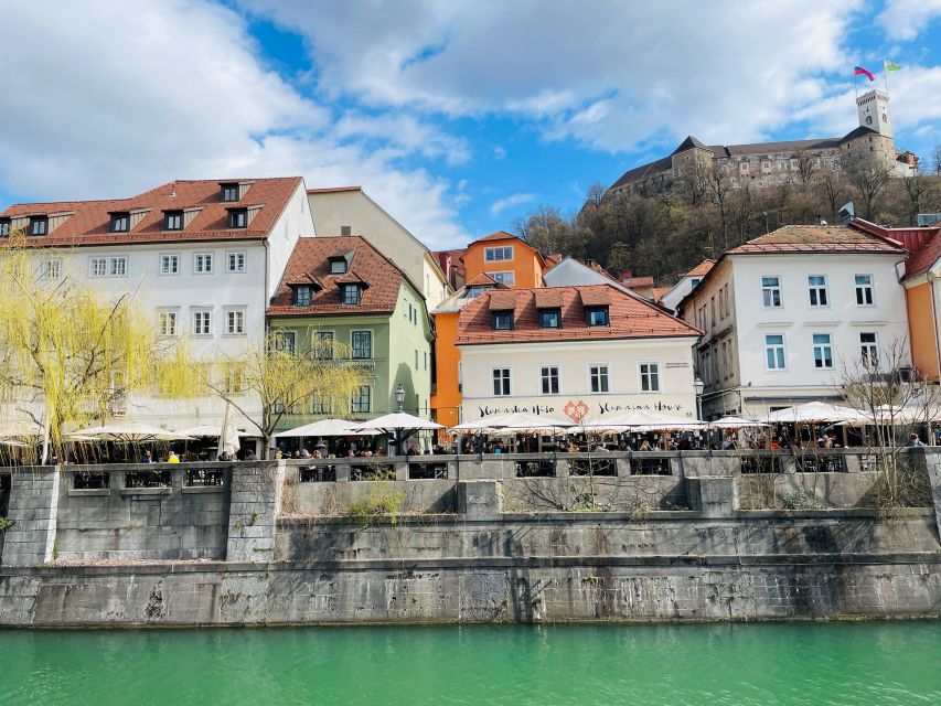 From Zagreb: Ljubljana and Lake Bled Guided Day Trip - A Pletna boat to Bled Island