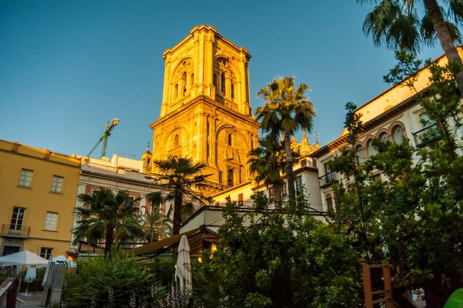 Granada City Train 1 or 2-Day Hop-On Hop-Off Ticket - Mirador de San Cristóbal and Jardines de Zoraya