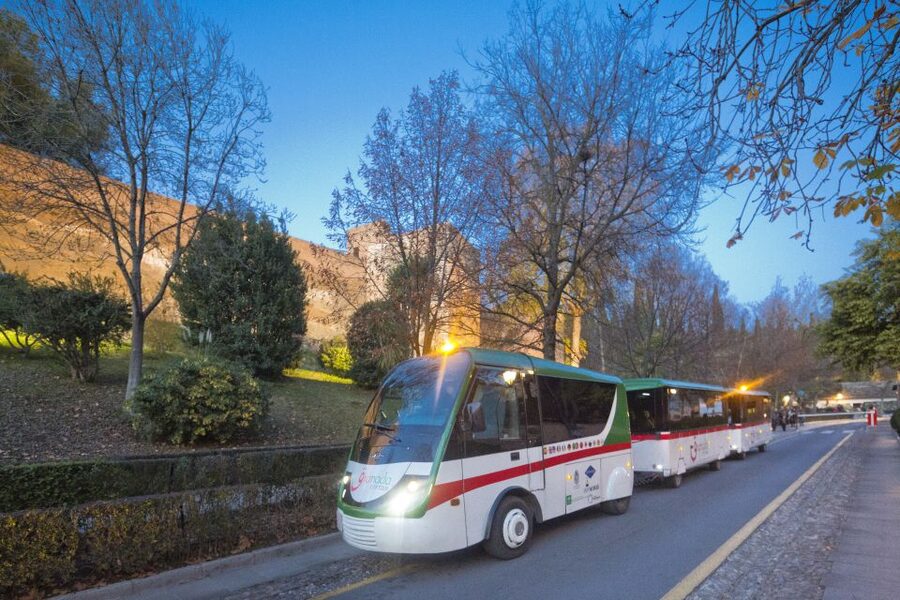 Granada City Train 1 or 2-Day Hop-On Hop-Off Ticket - Calle Molinos and Campo del Príncipe