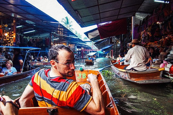 Grand Palace, Damnoen Floating Market & Maeklong Railway Market Tour – Full Day - Damnoen Saduak by one-way boat