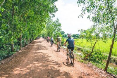 Grand Tour-Ek Phnom. Baset. Bamboo Train. Wat Banan. Phnom Sampov