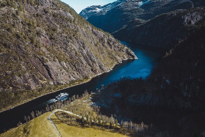 Guided day tour - Mostraumen Cruise, City Walk & Flöyen Funicular - Why this six-hour Bergen route works