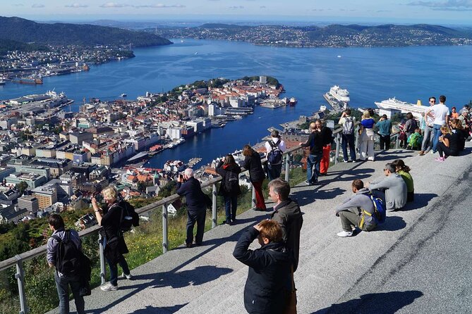 Guided day tour - Mostraumen Cruise, City Walk & Flöyen Funicular - Riding Fløibanen to Mount Fløyen