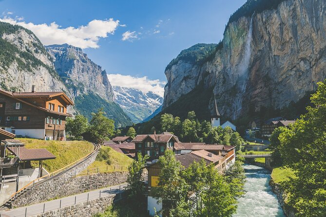 Guided Excursion to Jungfraujoch, Grindelwald and Lauterbrunnen from Lucerne - Descending through Kleine Scheidegg and Lauterbrunnen
