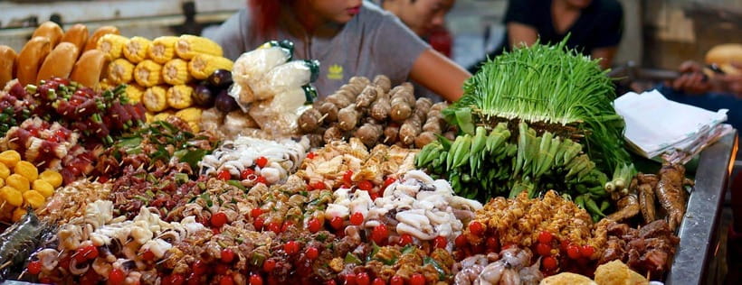 Guided Food Tour with Train Street - Why Hanoi street food works best with a guide