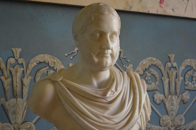 Guided tour of the Royal Palace of Caserta with train option - Who will enjoy this experience most?