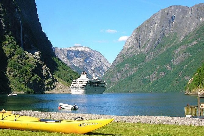 Guided tour - Viking Village, Nærøyfjord Cruise and Flåm Railway - Why this makes a strong Bergen day trip