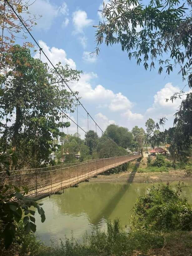 Half-day swing bridge, bamboo train, batcave & Killing cave - Rat barbecue at Phnom Sampov