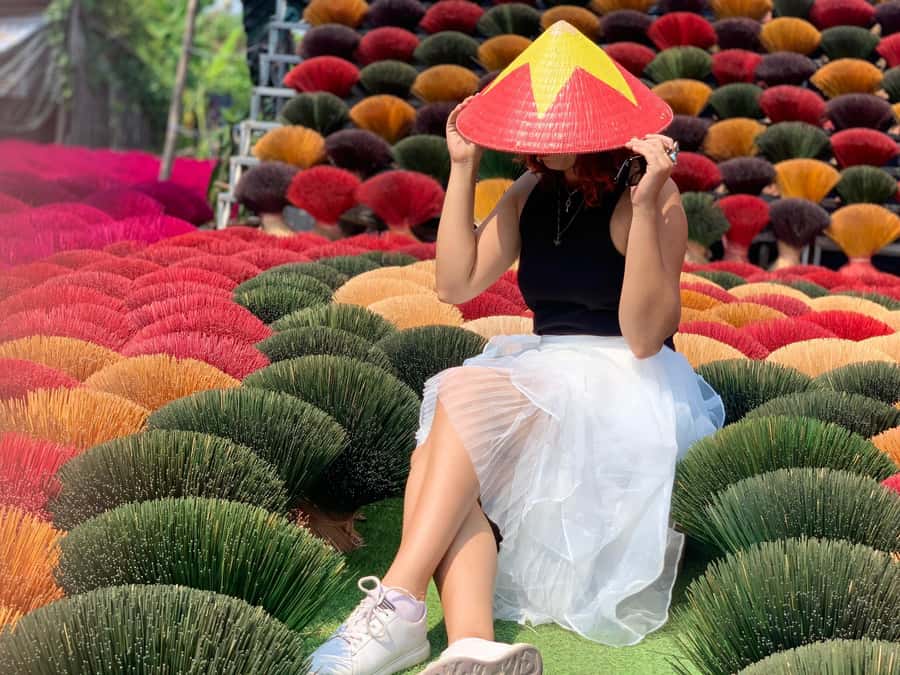 Half Day trip to Incense & Hat Villages with Train Street - Quang Phu Cau and the art of incense