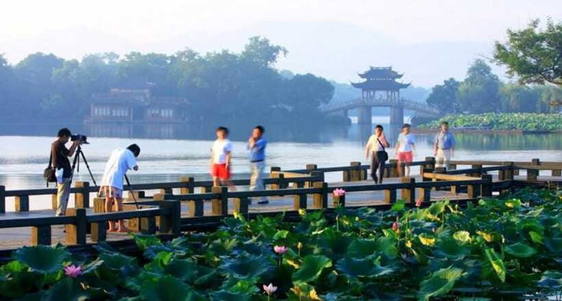 Hangzhou Private One Day Trip from Shanghai by Bullet Train - West Lake, Hangzhou’s famous calling card
