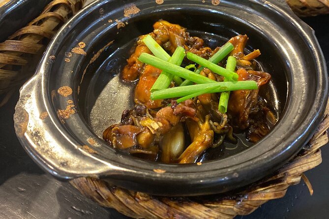 Hanoi: 7 Tasting Street Food Walking Tour and Train Street - Starting at Hà Trung Street