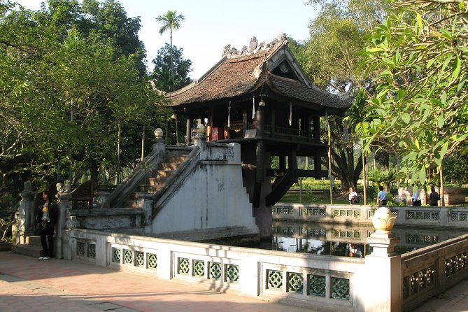 Hanoi City Half Day Private Tour: Hidden Corners & Train Street - Long Bien Bridge connects Hanoi’s past and present