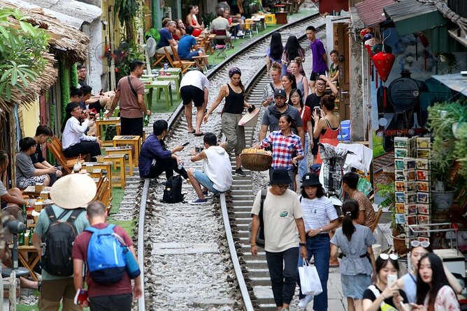 Hanoi City Half Day Private Tour: Hidden Corners & Train Street - One Pillar Pagoda and the story behind it