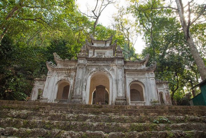 Hanoi City Half Day Private Tour included train street, meals - Tran Quoc Pagoda beside West Lake