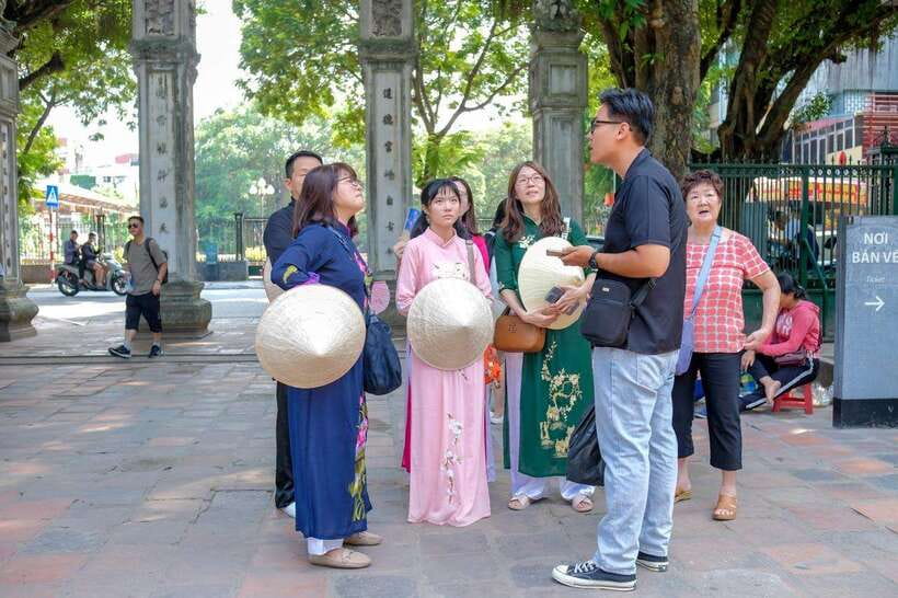 Hanoi: City Highlights Tour with Train Street & Hidden Gems - Clothing, Timing, and Booking Advice
