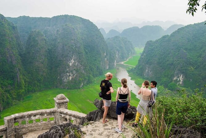 Hanoi City Tour: Private Half Day - Highlights and Train Street - The Temple of Literature and Vietnam’s Scholarly Past
