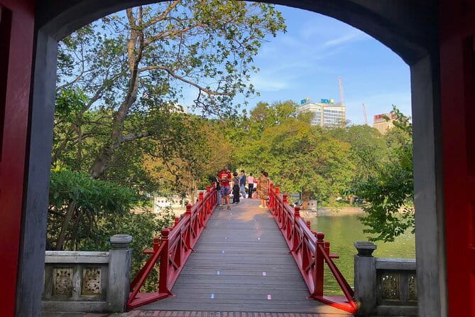 Hanoi City Tour: Private Half Day - Highlights and Train Street - Train Street, Coffee, and a Narrow Slice of Daily Life