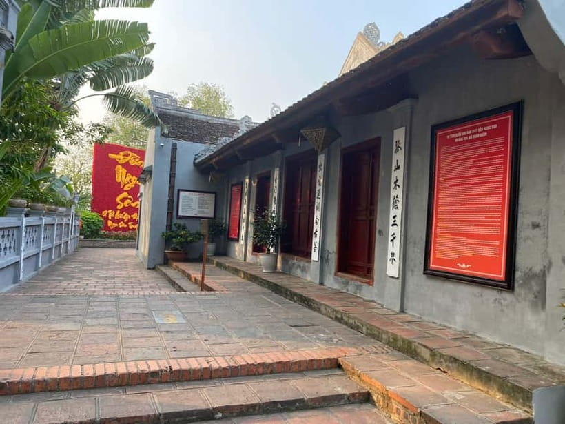 Hanoi City Tour: Private Half-Day & Train Street Visit - A half-day route through Hanoi’s old and everyday sides