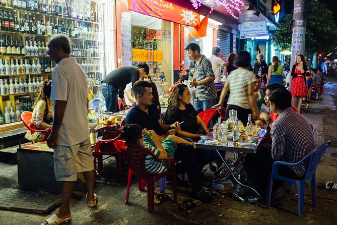Hanoi Food & Train Street Tour - Train Street: the dramatic final stop