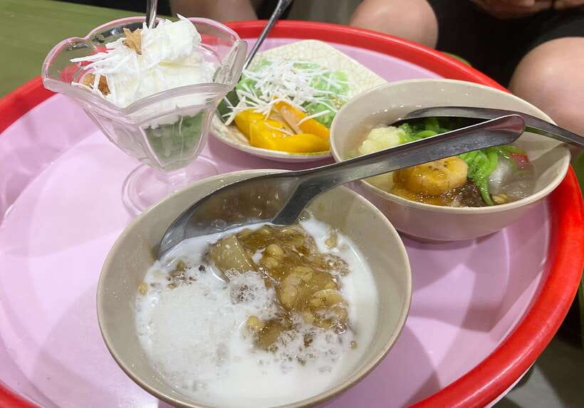 Hanoi: Guided Street Food Tour with Train Street Experience - Is $17 a fair price?