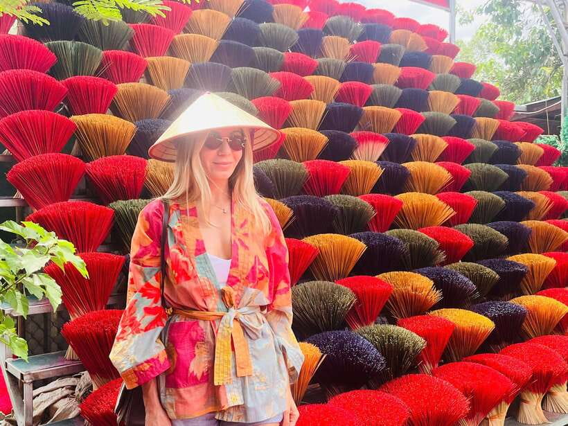 Hanoi: Incense, Hat, Lacquer Making & Train Street Full-Day - Chuong village and Vietnam’s conical hat