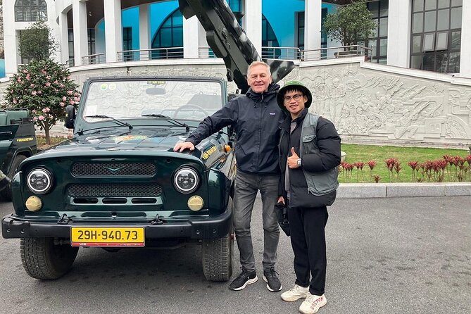 Hanoi Jeep Tour Sightseeing Include Street Food and Train Street - Train Street is the tour’s most unusual stop