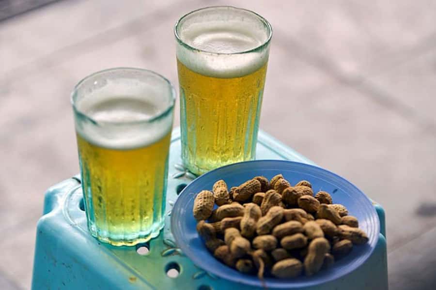 Hanoi Local Fresh Beer and Culinary Tour with Train Street - Starting at 38 Bat Su with bun cha