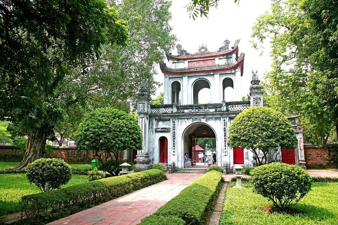 Hanoi Private Day Tour: Hidden Gems, Hoa Lo Prison, Train Street - Hanoi Opera House and the French Quarter finish