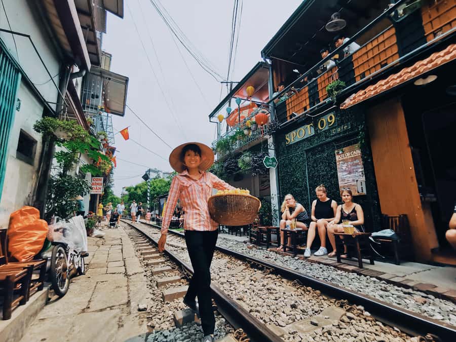 Hanoi: Private Old Quarter Walking Tour with Train Street - Why this walking route works well in Hanoi