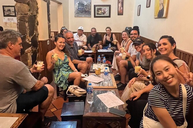 Hanoi Private Walking Street Food Tour with Train Street Visit - The 40-minute stop at Hanoi Train Street