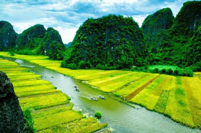 Hanoi Street Food + City Tour + Train Street - Long Bien Bridge and the story carried by the Red River