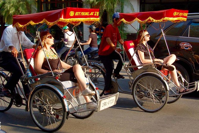 Hanoi Street Food Tour with Train Street - Starting in the Old Quarter