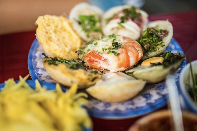Hanoi Vegan Street Food Tour and Train Street - What the guides add to the food