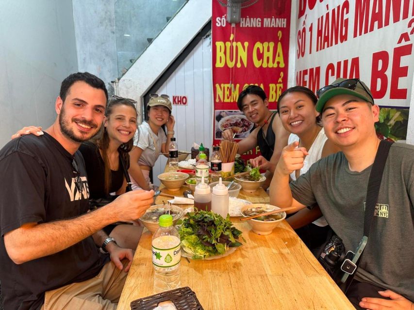 Hanoi walking Food Tour with Train Street Visit - Watching banh cuon being made