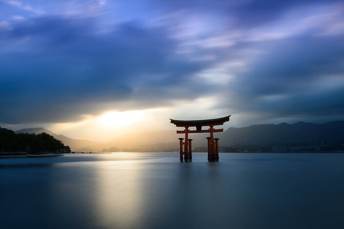 Hiroshima and Miyajima Full-Day Tour from Kyoto by Bullet Train - The guide makes the long day easier