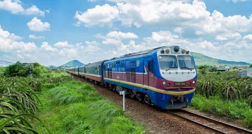 Ho Chi Minh: A comfortable safe trip to Phan Thiet by Train - Watching Vietnam pass by from the train window