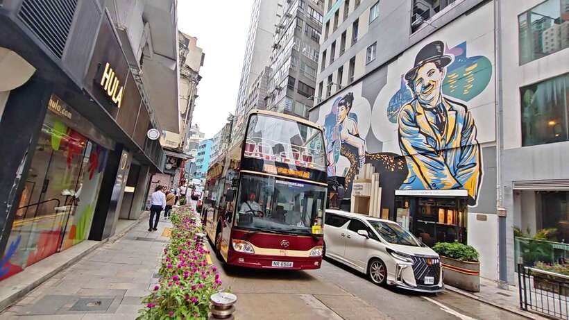 Hong Kong: Fast Track Peak Tram & Big Bus Hop-On, Hop-Off - Wan Chai adds older streets and colonial reminders