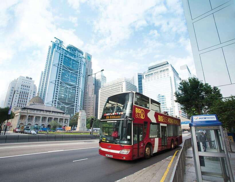 Hong Kong: Fast Track Peak Tram & Big Bus Hop-On, Hop-Off - Use the Red Route to read the city