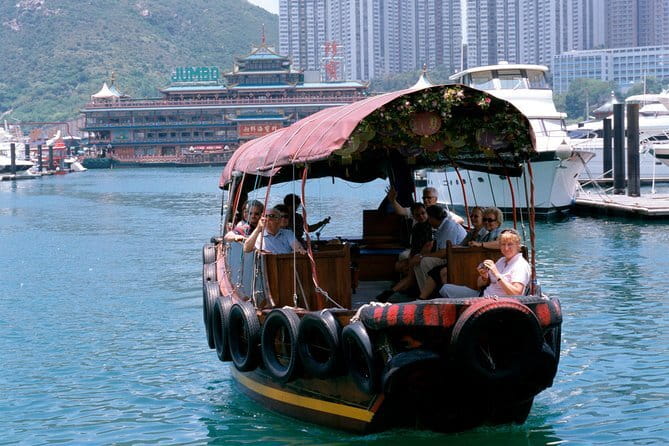 Hong Kong Island Orientation - Victoria Peak puts Hong Kong in perspective
