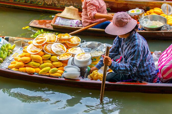 Iconic Markets: Damnoen & Train Market Explore - Damnoen Saduak beyond the postcards
